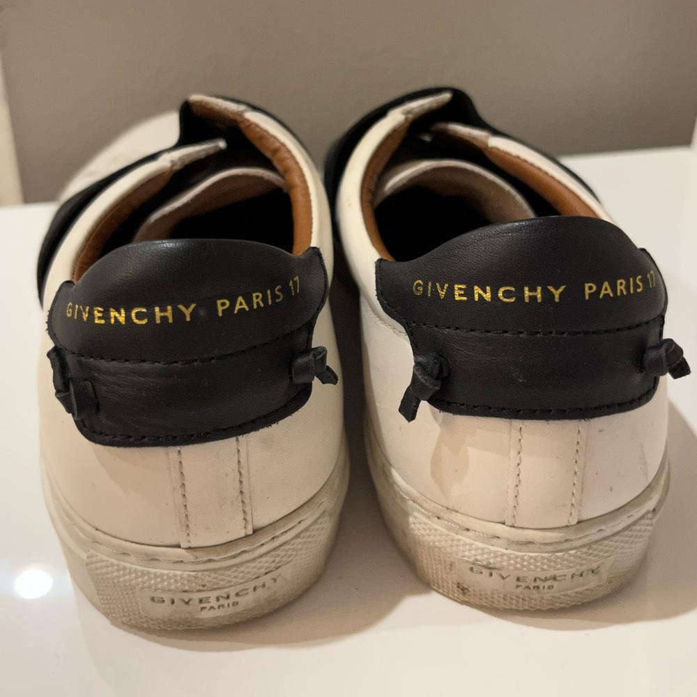 Givenchy white leather sneakers w/ black strap